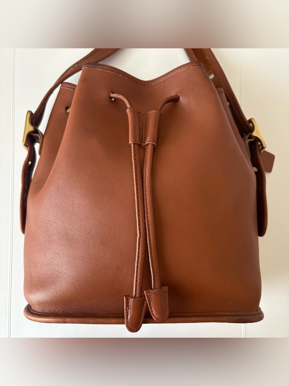 Vintage COACH Lula’s Legacy British Tan Leather Drawstring Bucket Bag - Picture 2 of 9